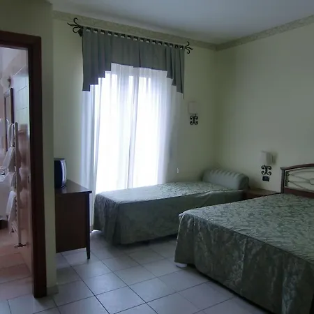 Hotel Pozzo Cavo 3*